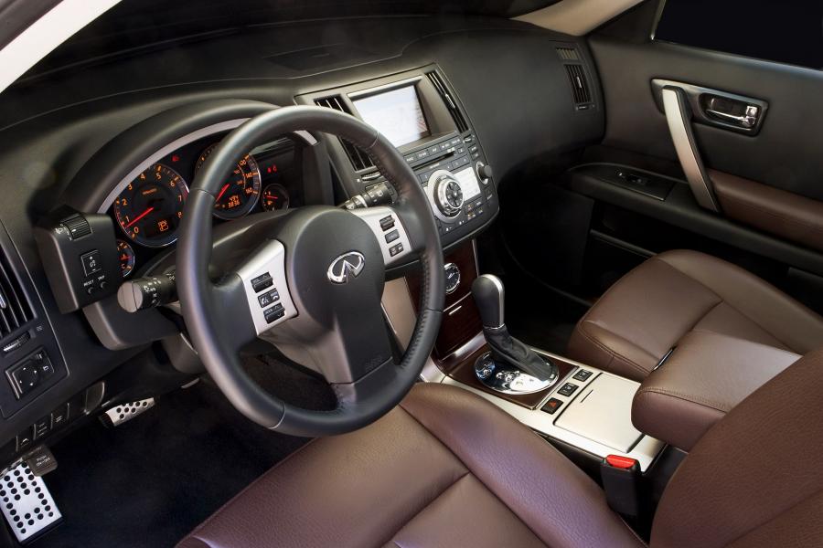  Infiniti FX45 2006 года  (фото 81 из 99)